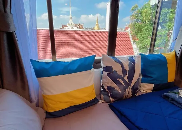 Private House With Pagoda View, Near Grand Palace