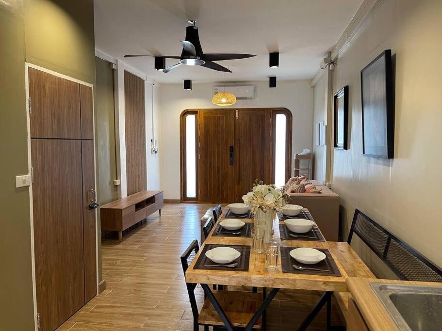 Private House With Pagoda View, Near Grand Palace กรุงเทพมหานคร