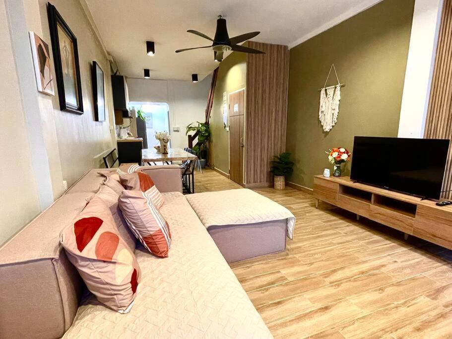 Private House With Pagoda View, Near Grand Palace อพาร์ทเม้น