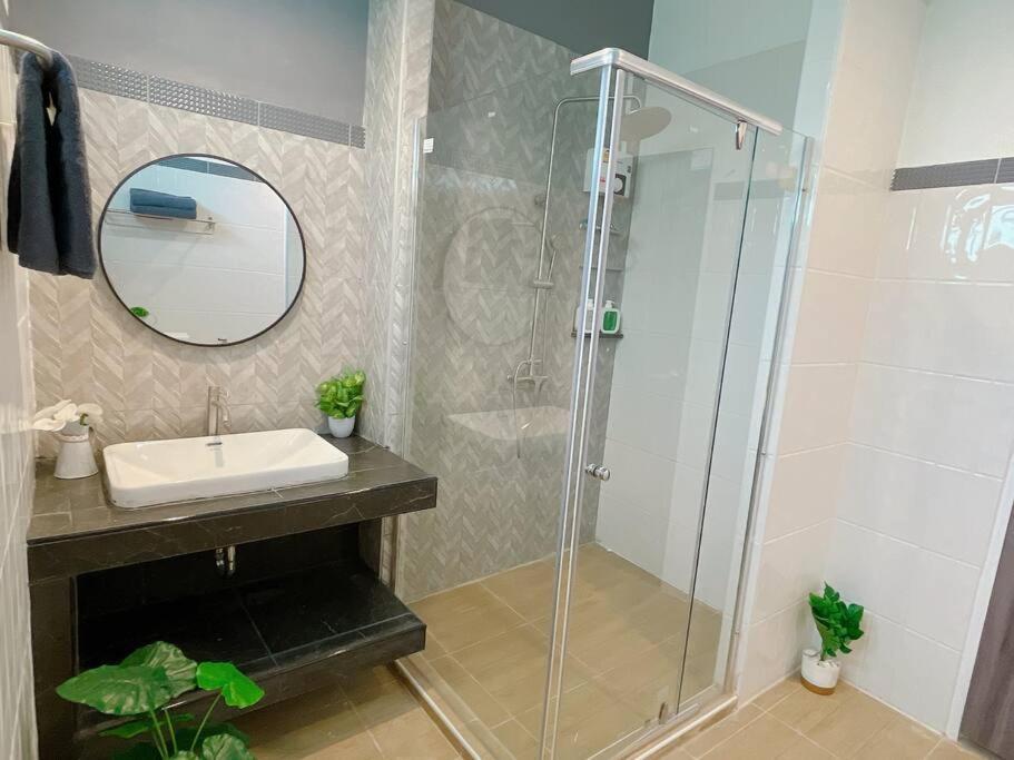 อพาร์ทเม้น Private House With Pagoda View, Near Grand Palace
