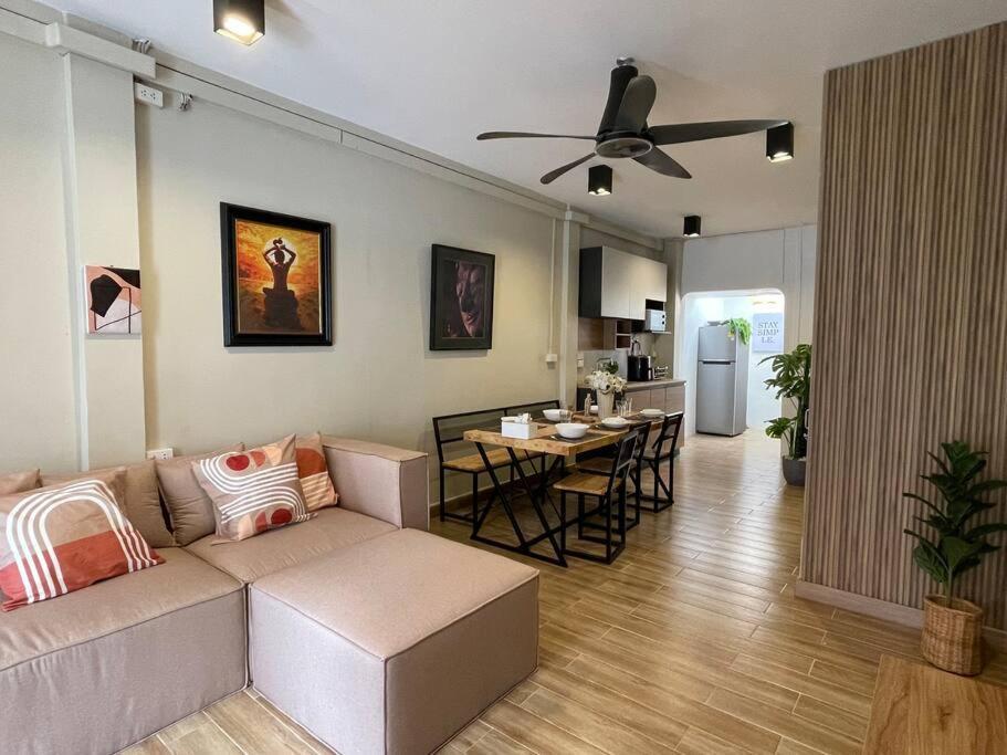 Private House With Pagoda View, Near Grand Palace * กรุงเทพมหานคร