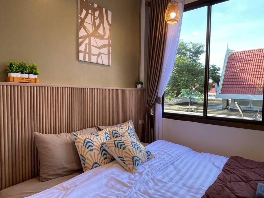 Private House With Pagoda View, Near Grand Palace อพาร์ทเม้น