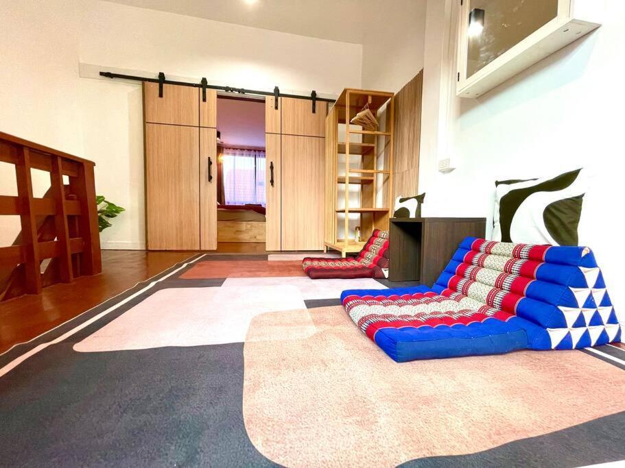 อพาร์ทเม้น Private House With Pagoda View, Near Grand Palace *